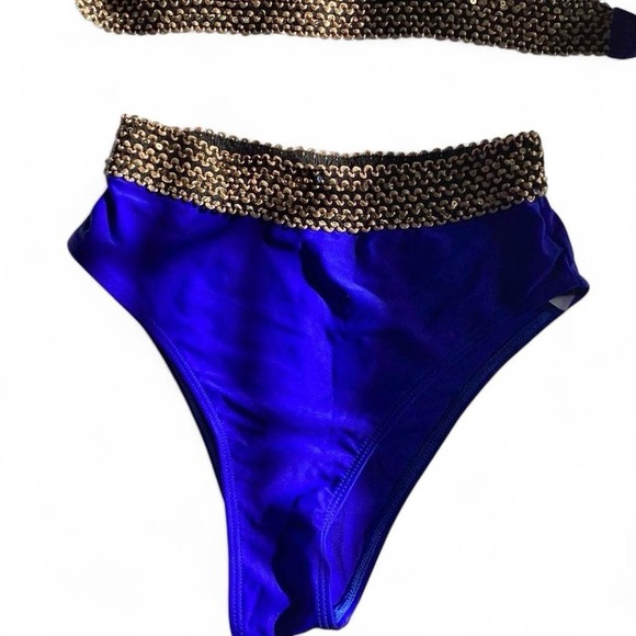 Blue Floral Chain Detail Bikini Set – Size M - Picture 5 of 5